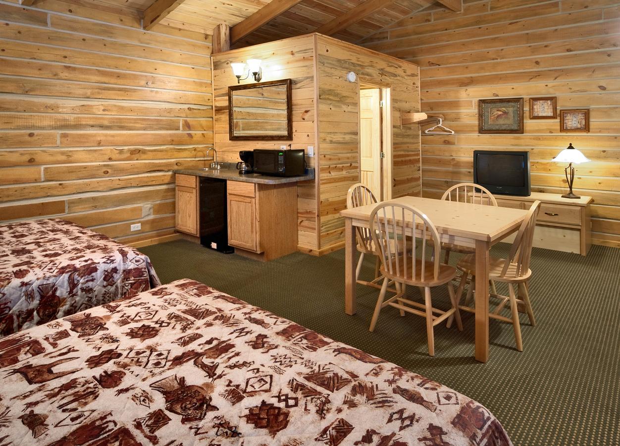 Rock Crest Lodge & Cabins Custer Exterior photo